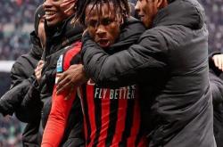 开云体育在线-国米主场不敌尤文图斯，遭遇连败