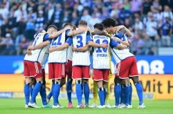 开云体育直播-勒沃库森队取得惊人胜利，刷新德甲记录