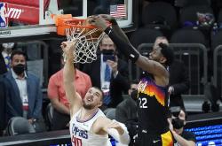 开云体育入口-关于快船遭遇五连败，波顿质疑球队防守表现的信息