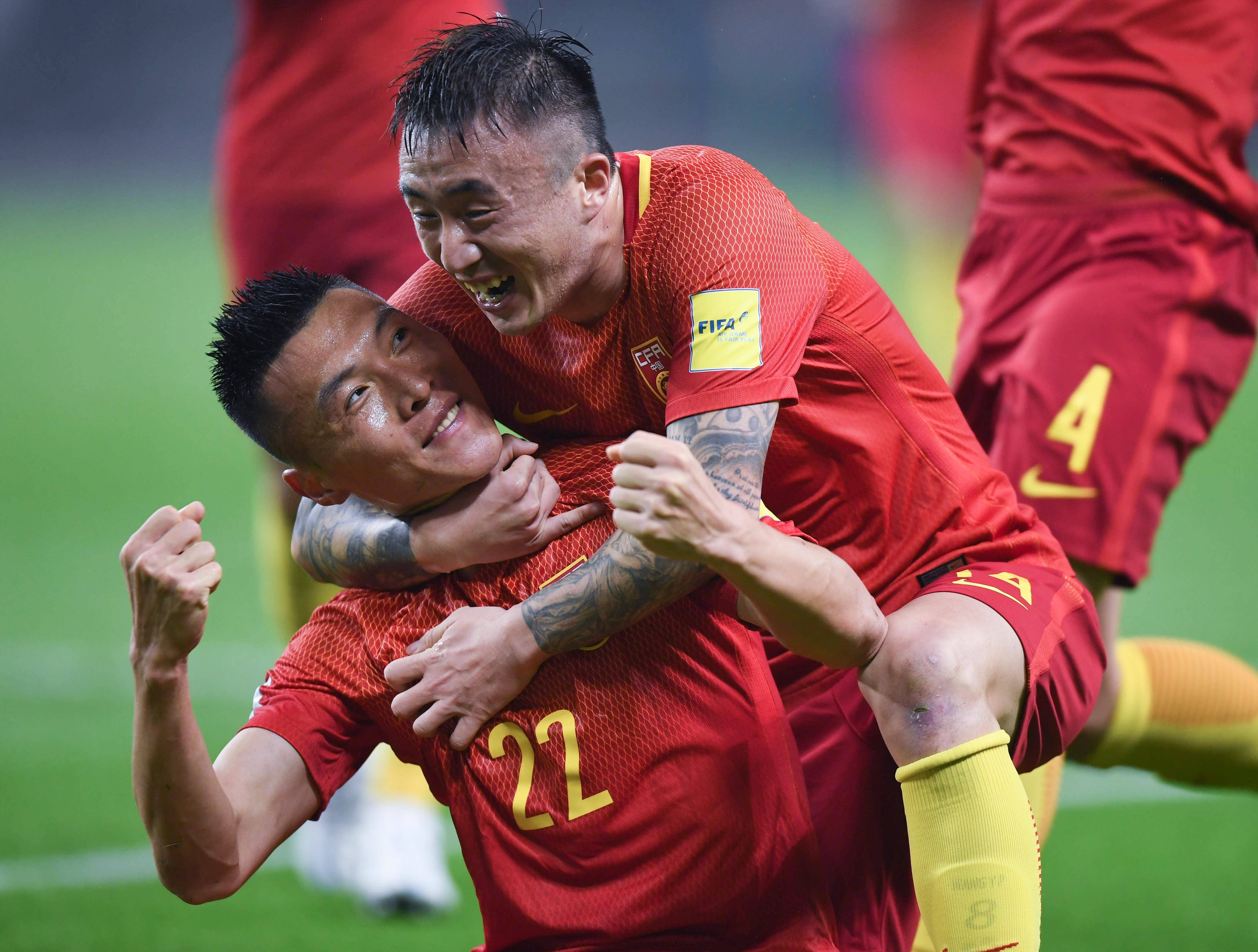 关于中国足球联赛角逐激情慢慢升温,精彩不断的信息 关于中国足球联赛角逐激情慢慢升温,精彩不断的信息