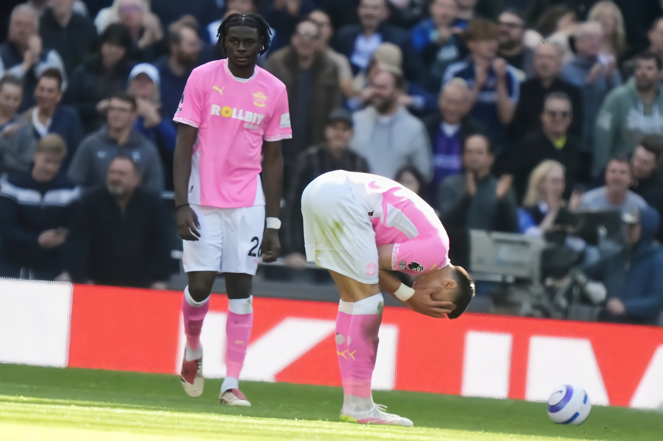 南安普顿客场逆转切尔西,主帅赞队员 南安普顿客场逆转切尔西,主帅赞队员