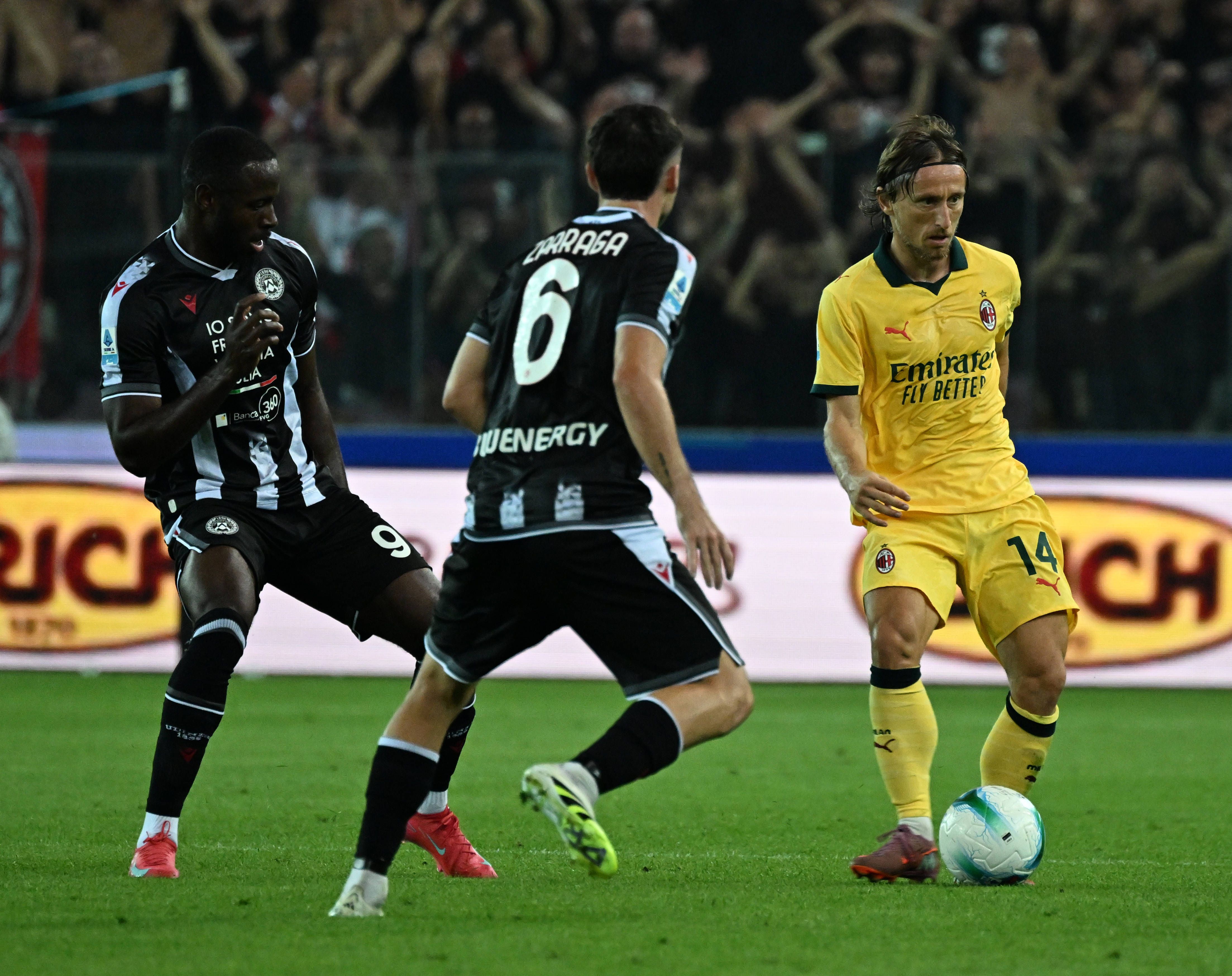 包含AC米兰全队状态火热，胜算颇高的词条