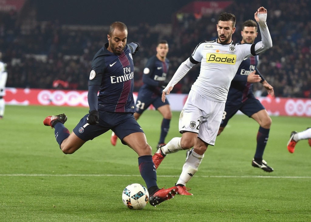 强队集结大胜连连，法甲联赛震撼体育界的简单介绍