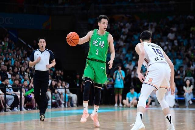 辽宁男篮保持不败纪录,稳固榜首位置的简单介绍 辽宁男篮保持不败纪录,稳固榜首位置的简单介绍