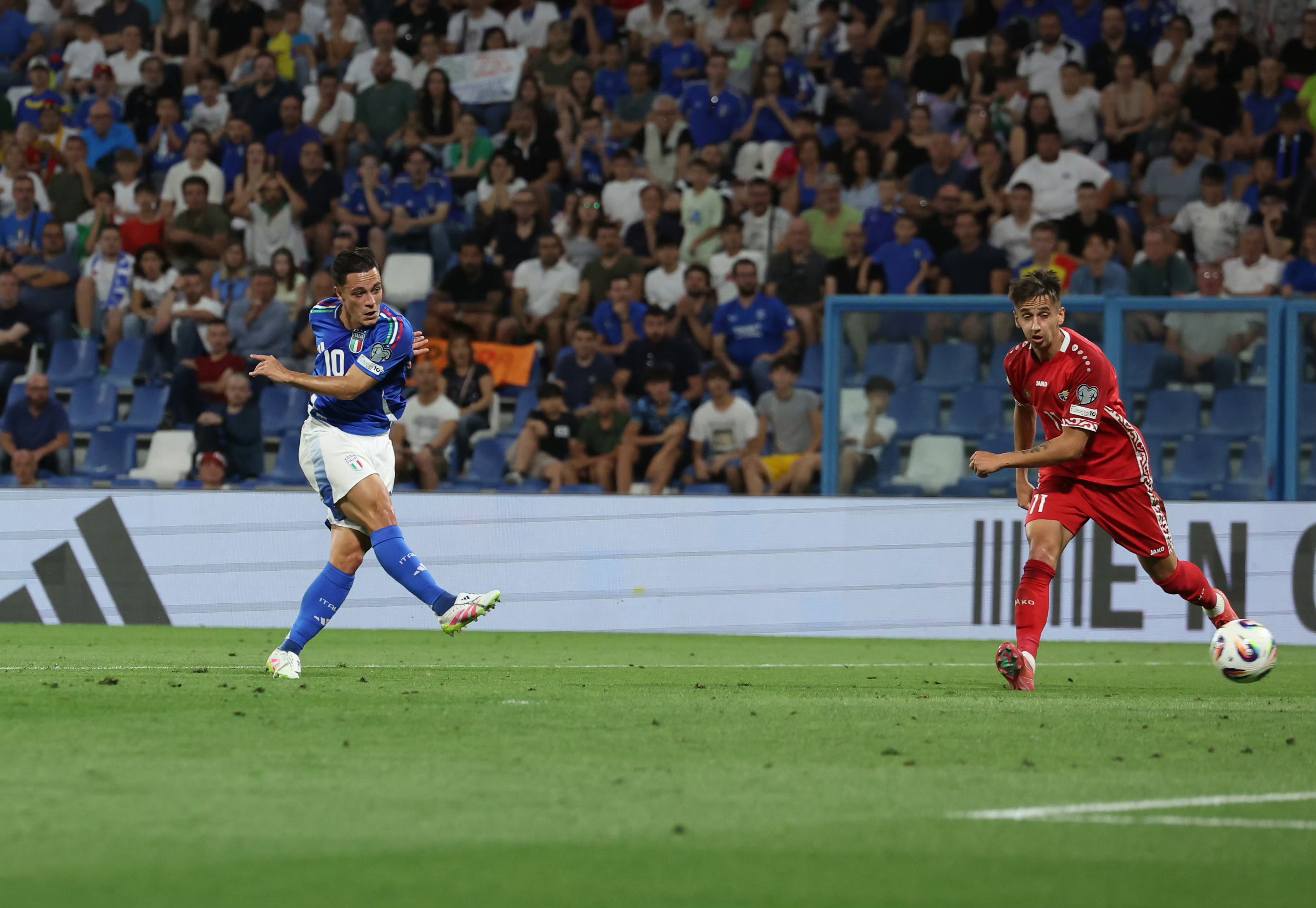 关于摩洛哥翻盘英格兰，莫德里奇统治全场的信息