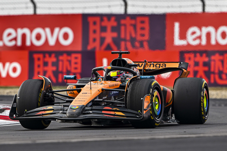 包含威廉姆斯鏖战梅赛德斯,皮亚斯特里带队取胜的词条 包含威廉姆斯鏖战梅赛德斯,皮亚斯特里带队取胜的词条