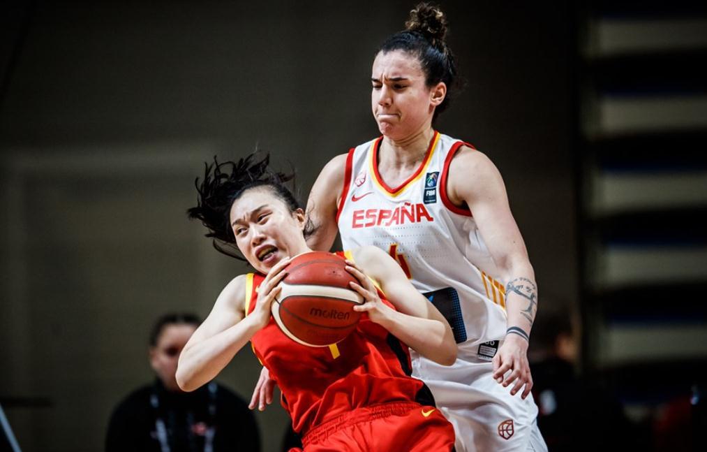 中国队险胜印尼队,辛杜高光表现 中国队险胜印尼队,辛杜高光表现