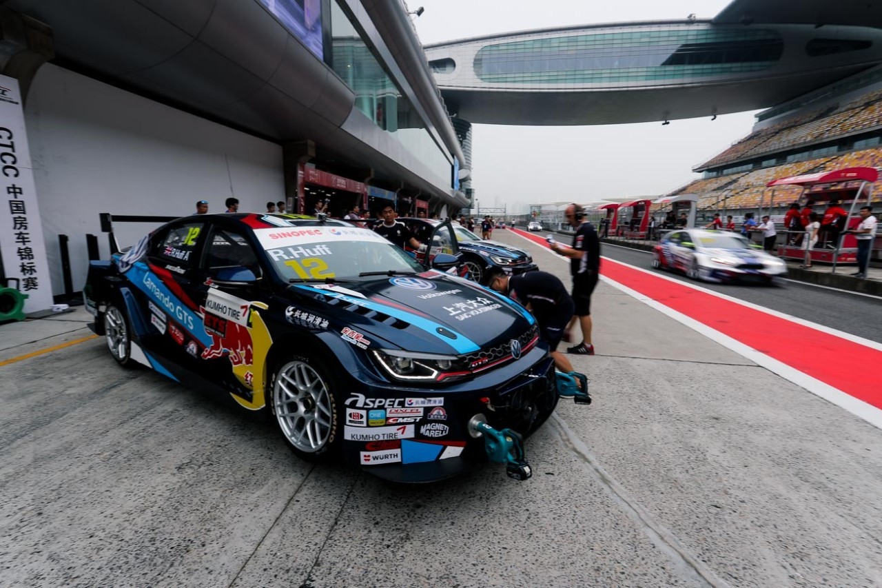 巴西选手力压群雄,夺得冠军宝座 巴西选手力压群雄,夺得冠军宝座