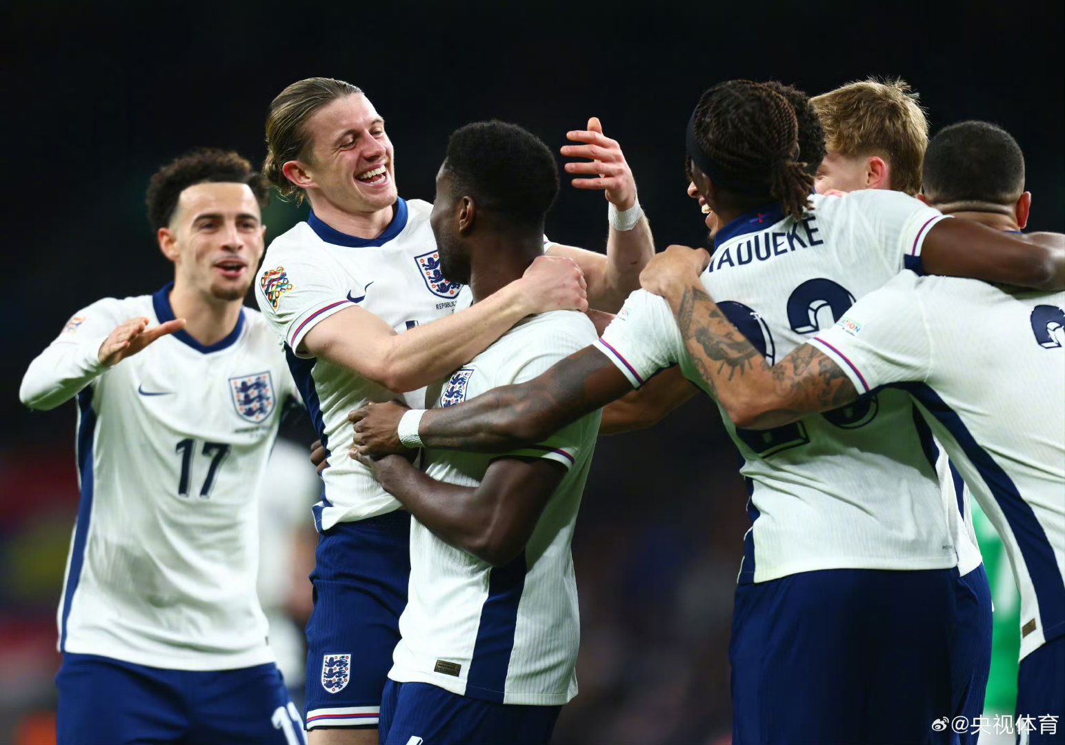 英格兰豪取连胜，实现欧锦赛晋级