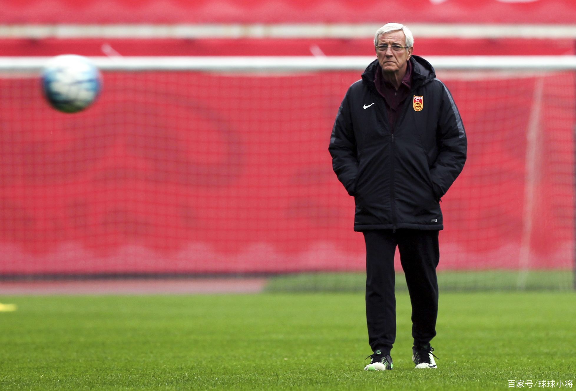 关于防线失守教练瞬间调整，保证防守牢靠的信息