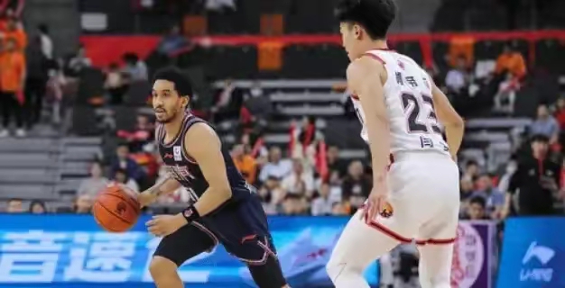 广东男篮连续胜利，士气高涨迎战竞争对手的简单介绍