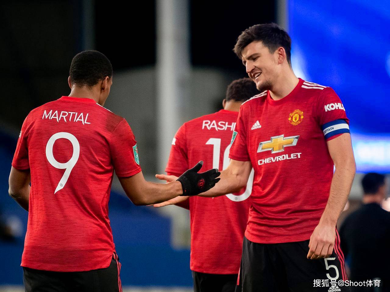 包含雷恩斯客场对抗莱切，争取重返胜利轨道的词条