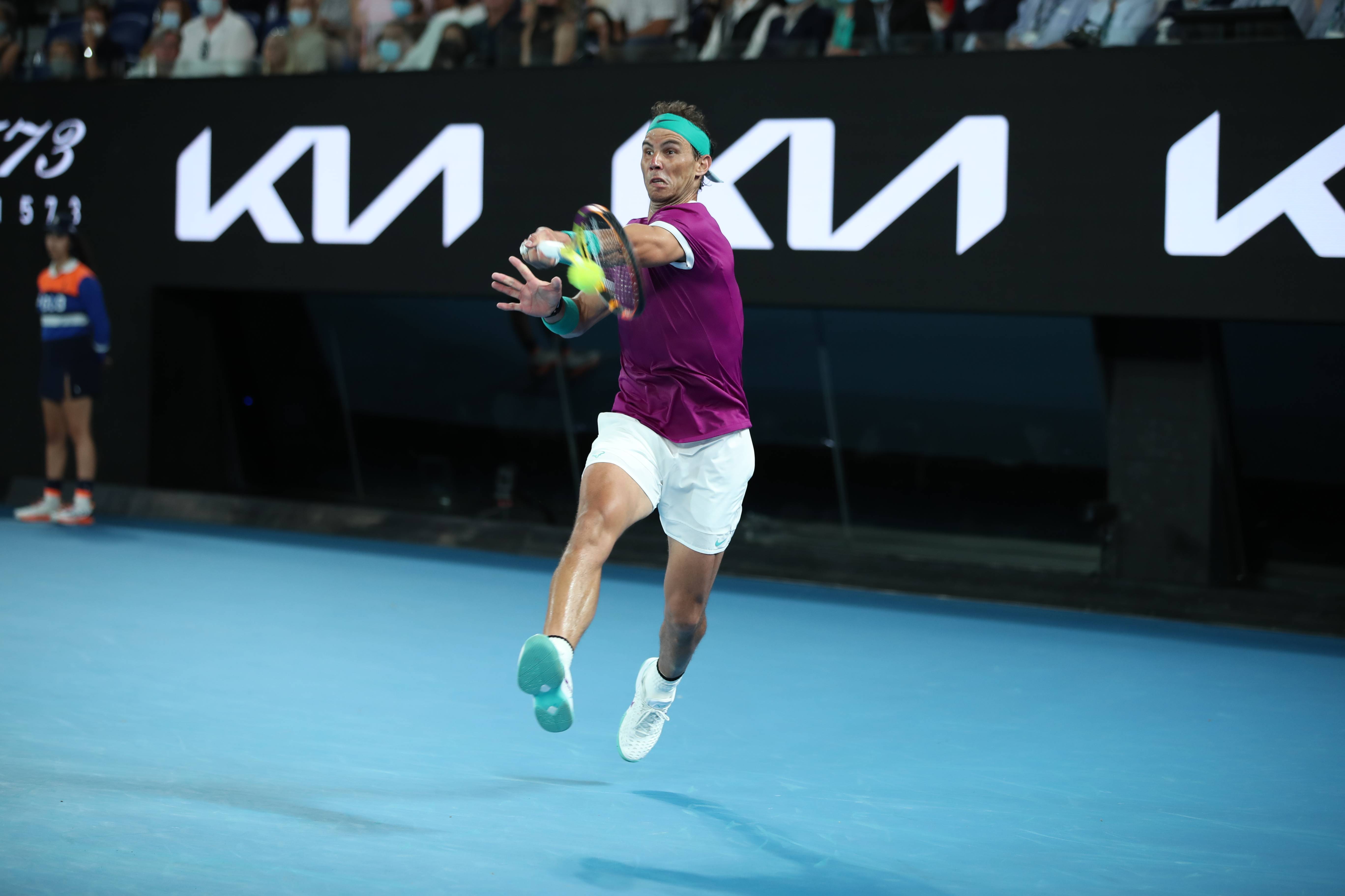 关于西班牙网球队强势澳大利亚网球队，纳达尔完成帽子戏法的信息