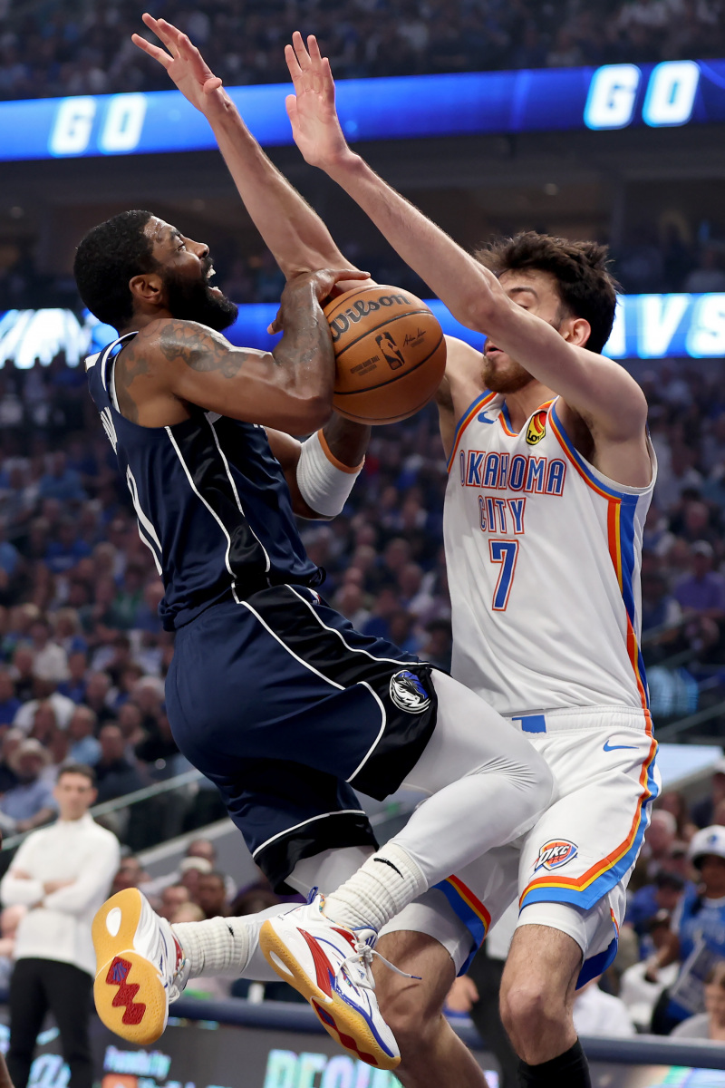 关于凯尔特人B队轻取鹈鹕，东契奇绝境逆转的信息