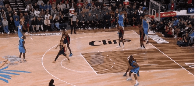 上海队碾压快船,布伦森统治全场的简单介绍 上海队碾压快船,布伦森统治全场的简单介绍