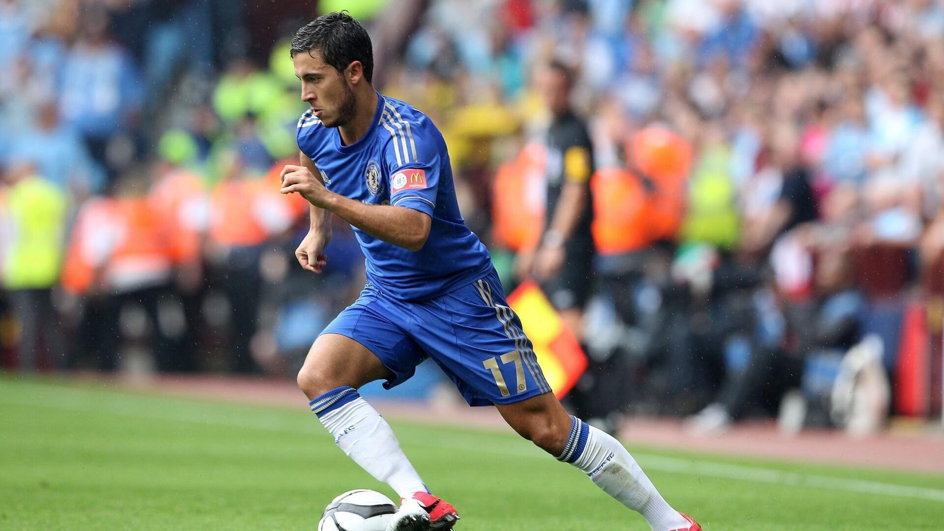 绿茵与赛道，哈兰德进站超车启示录—当足球决胜局遇见F1终极接管