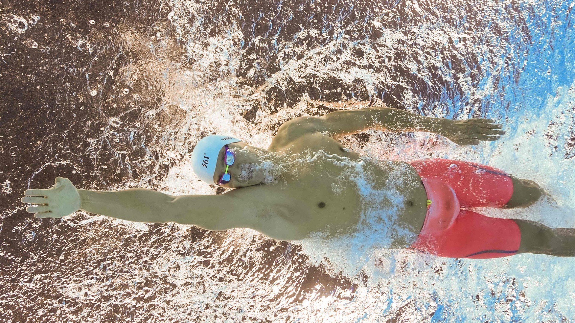 巴尔韦德一战封神！韩国式战术体系成功压制曼城，证明自己无愧焦点战之王